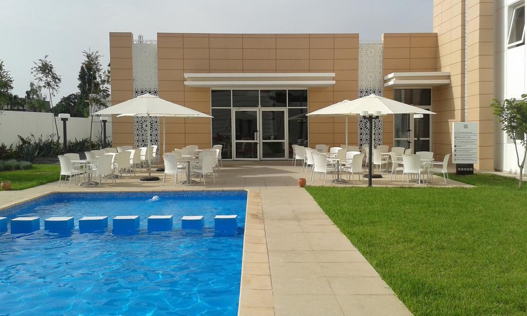 Relax Hotel Kenitra Exterior foto